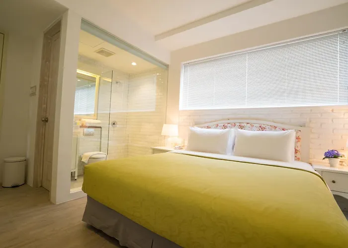 Summerbird - Bed And Brasserie