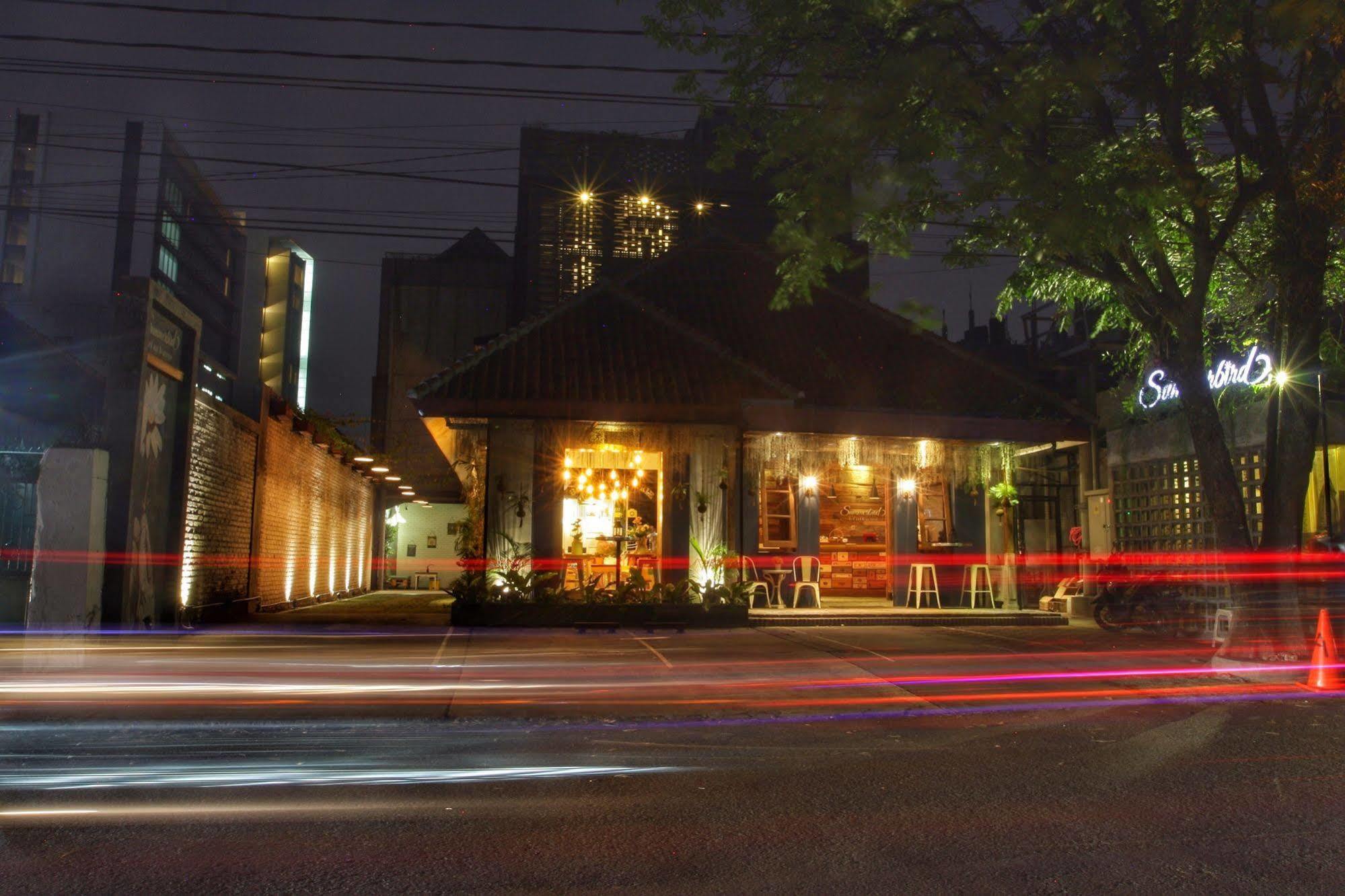 Summerbird - Bed And Brasserie Hotel Bandung