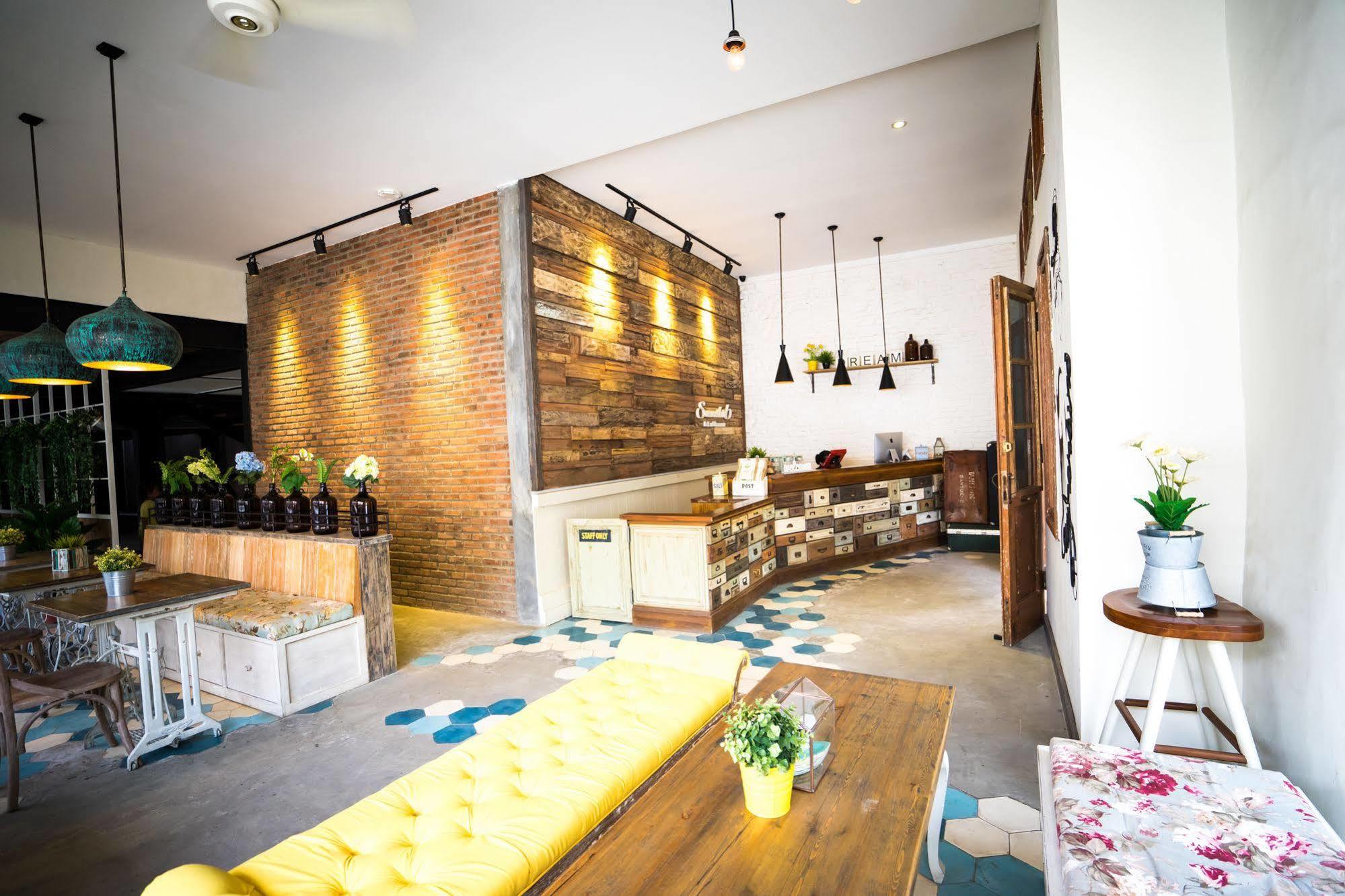 Summerbird - Bed And Brasserie Hotel