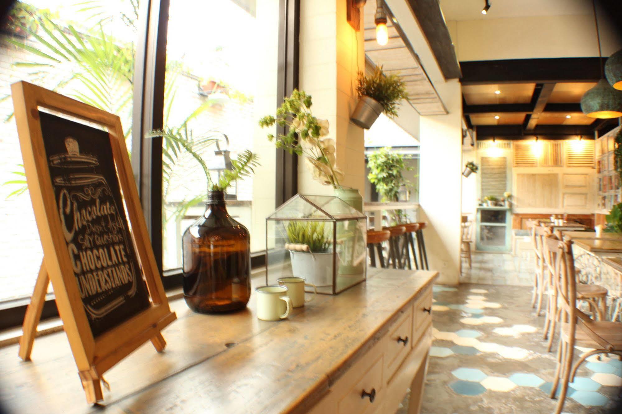 Summerbird - Bed And Brasserie