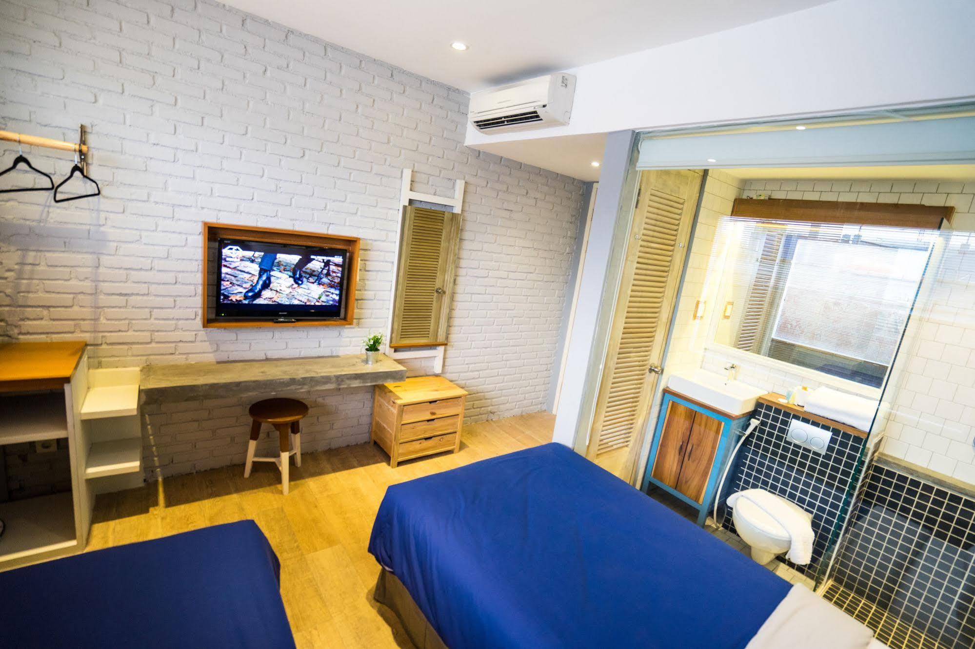 Summerbird - Bed And Brasserie Bandung