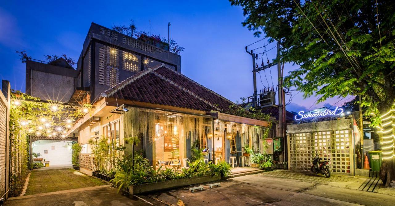 Summerbird  Bed And Brasserie Hotel Bandung